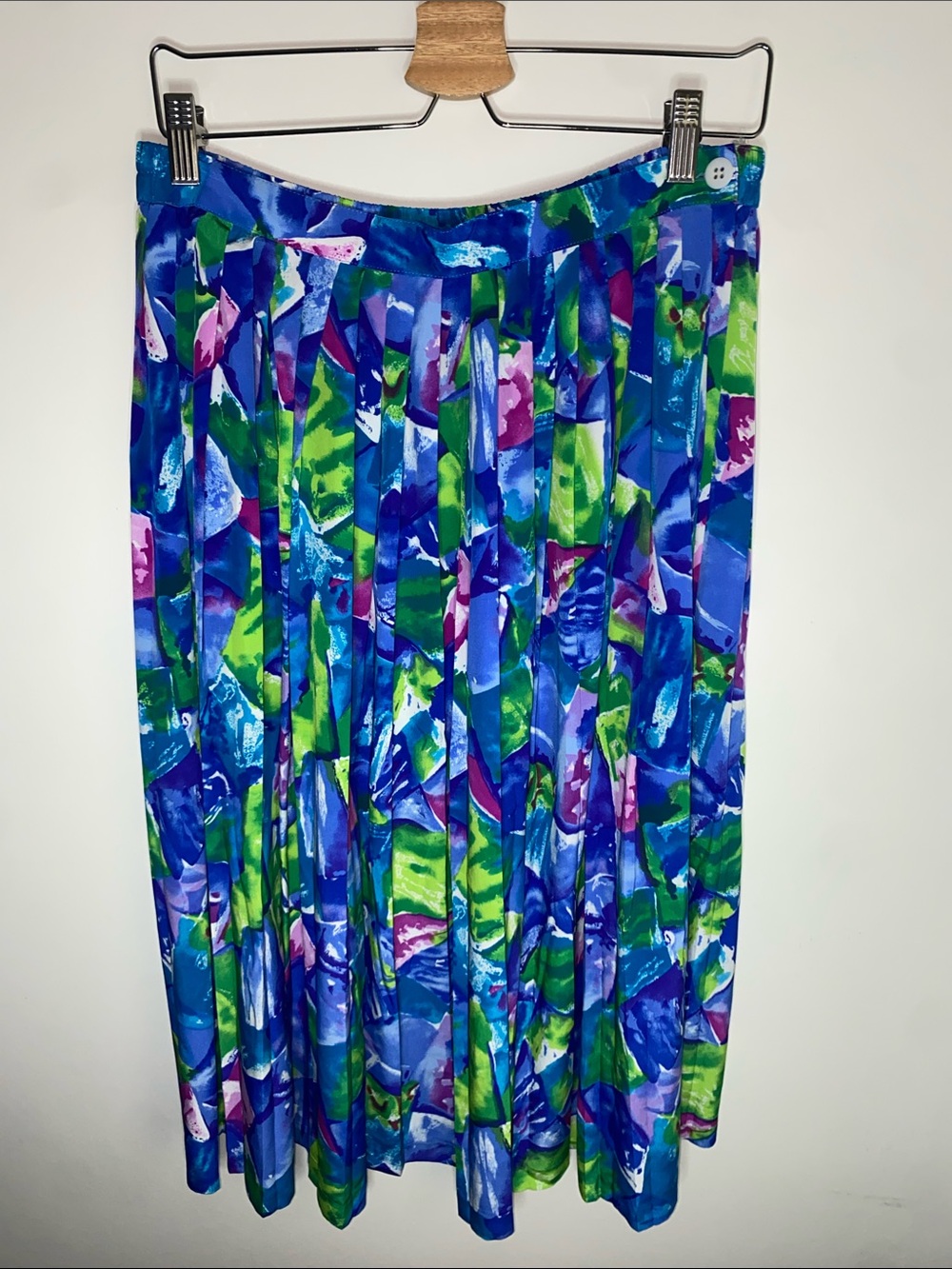 Vibrant Vintage Abstract Pleated Midi Skirt - Blue, Green, Purple